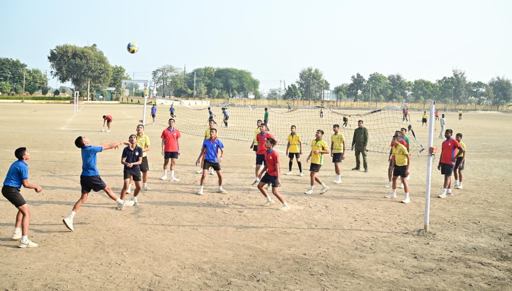 OUTDOOR GAMES (VOLLEYBALL)